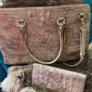 Brahmin satchel with matching Wallet… dust bad included